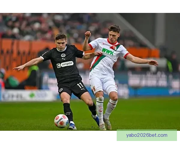 体育精神闪耀赛场奥格斯堡格雷戈里奇主动示意裁判取消犯规赢得尊重